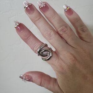 Silver double loop chunky ring 
nwot